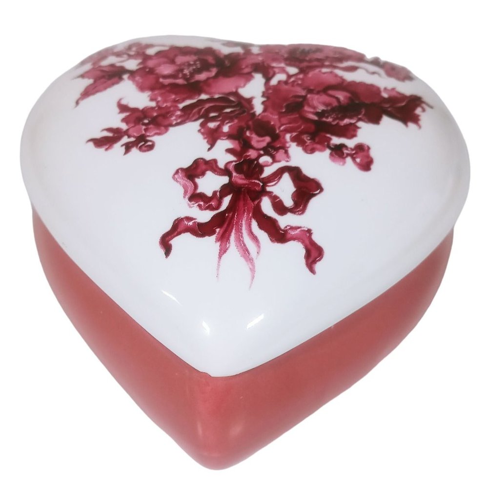 Porcelain Fleurs De Regetice Heart Pink White Edelweiss Musical Trinket Box